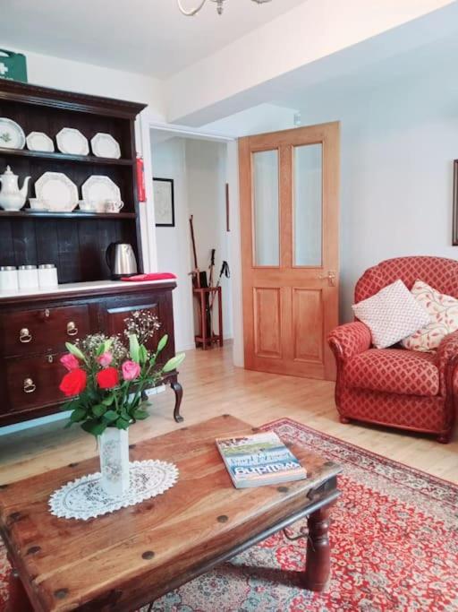Charming, Wonderfully Cosy One Bedroom Apartment Giggleswick ภายนอก รูปภาพ