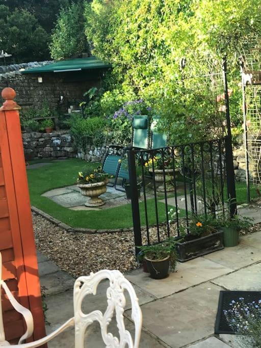 Charming, Wonderfully Cosy One Bedroom Apartment Giggleswick ภายนอก รูปภาพ